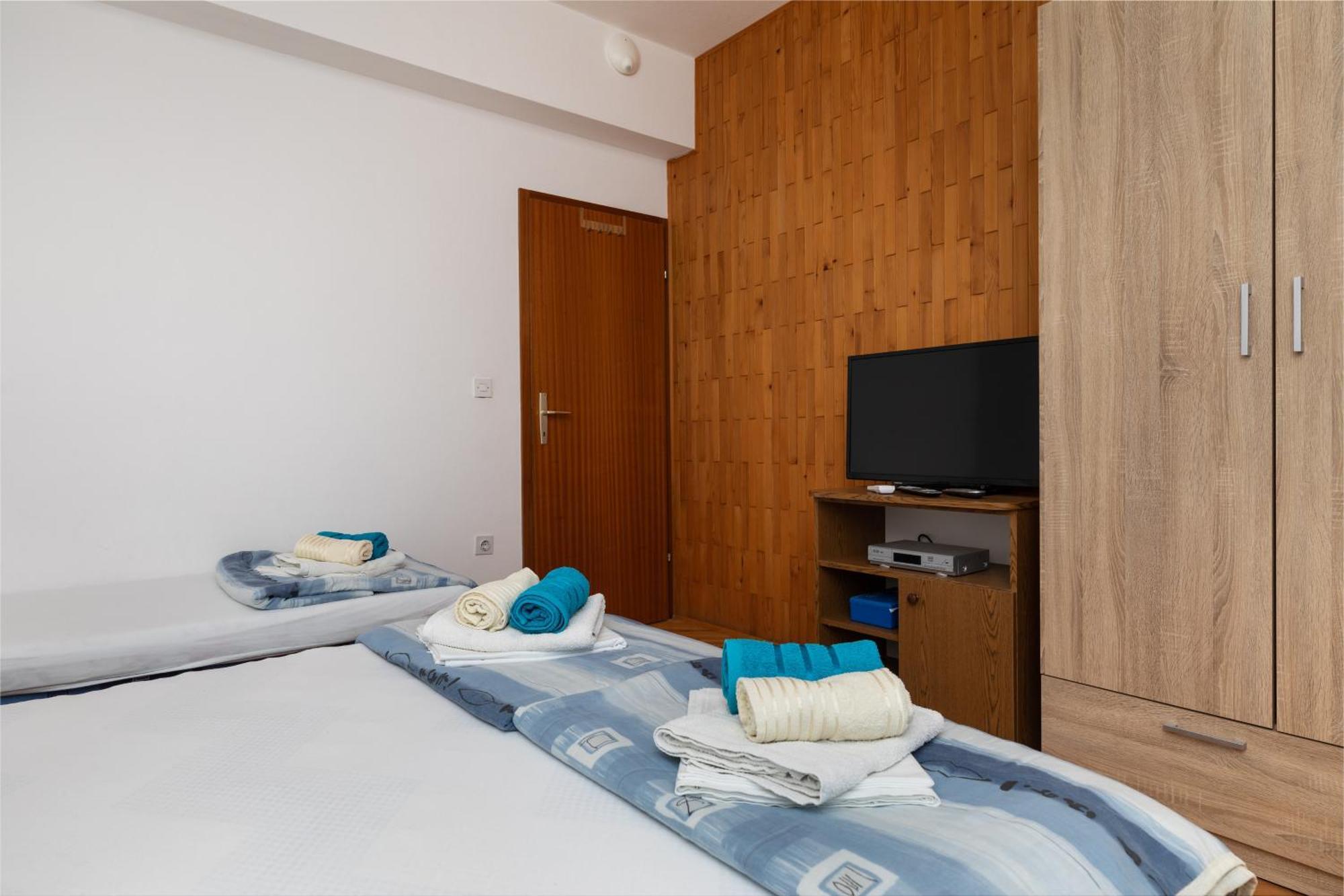 Apartments With A Parking Space Pisak, Omis - 5975 Habitación foto